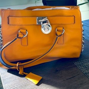 NWT Michael Kors Hamilton bag